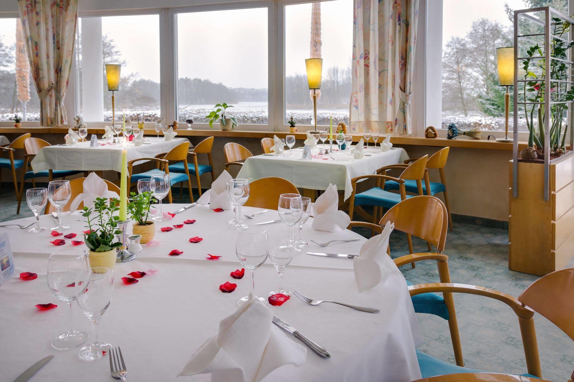 Seehotel Luisenhof Falkenhagen  Luaran gambar