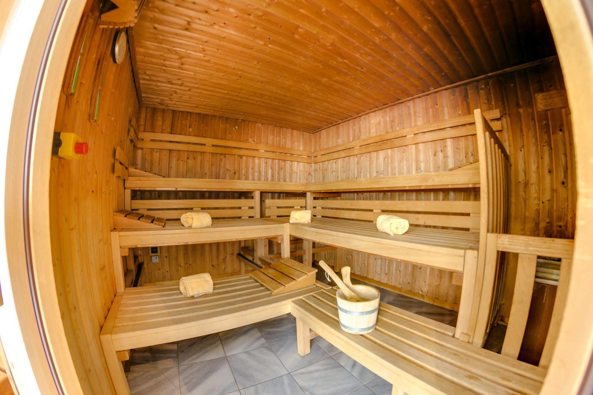 Seehotel Luisenhof Falkenhagen  Luaran gambar