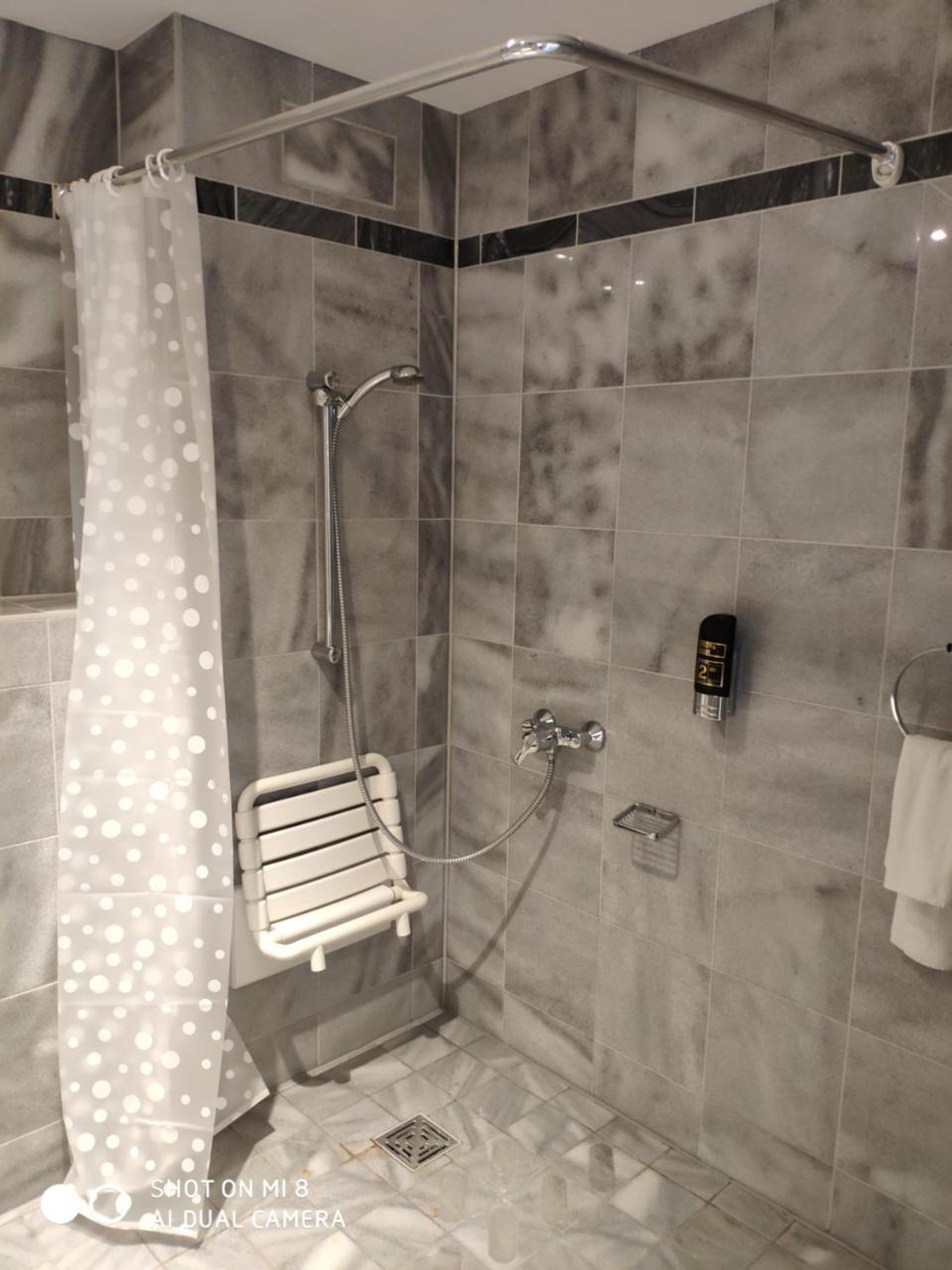 Seehotel Luisenhof Falkenhagen  Luaran gambar